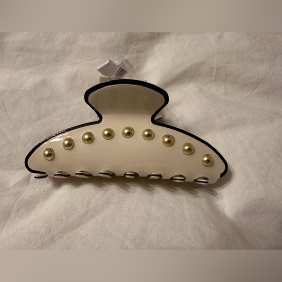 Free People Claw Clip - NWT - Picture 2 of 9